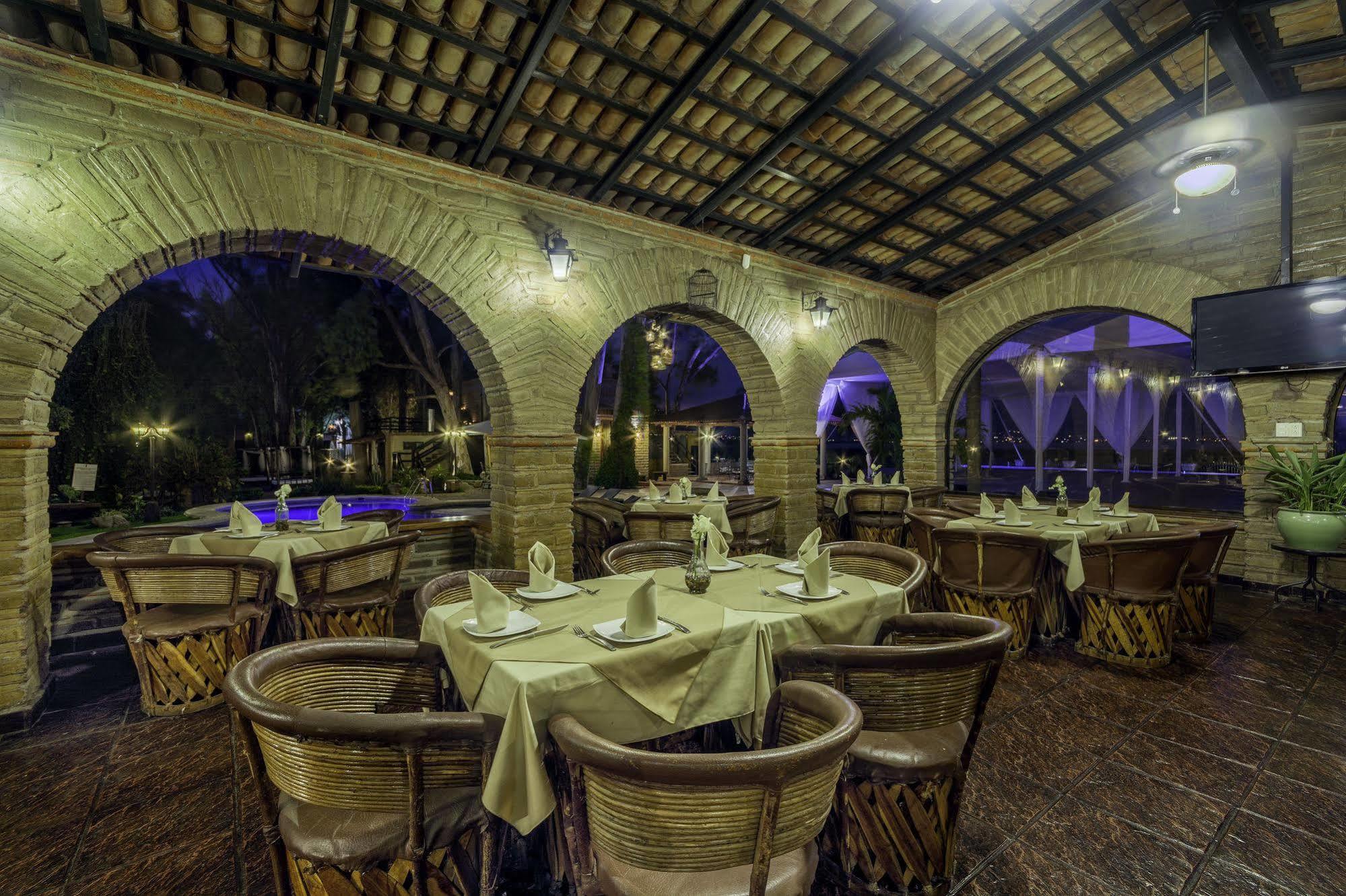 فندق كوينتا·سان كارلوس San Pedro Tesistán المظهر الخارجي الصورة
